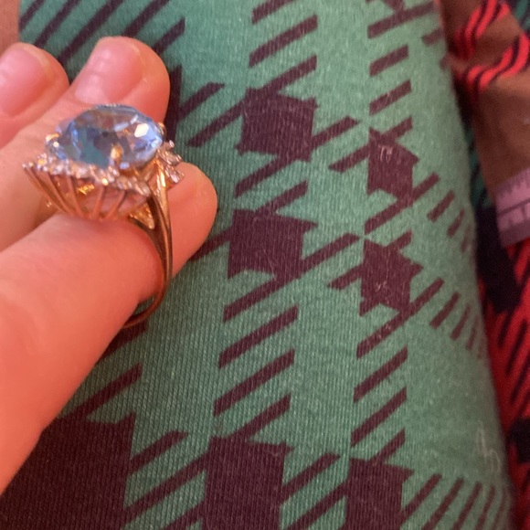 18ktGold Plated very large Blue Topaz and 16 small Clear Crystal - Picture 3 of 4